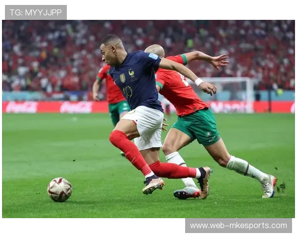 如何用优雅的语言赞美足球巨星展现的才华与魅力